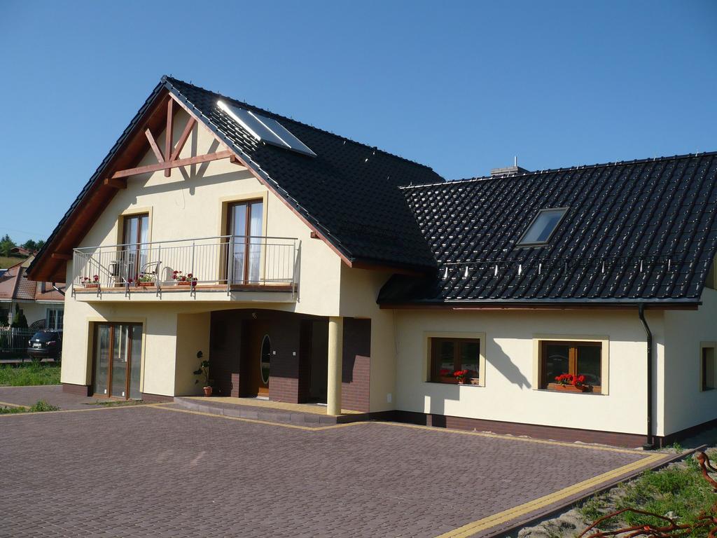 Hotel Gosciniec Klejnot Borowo Esterno foto