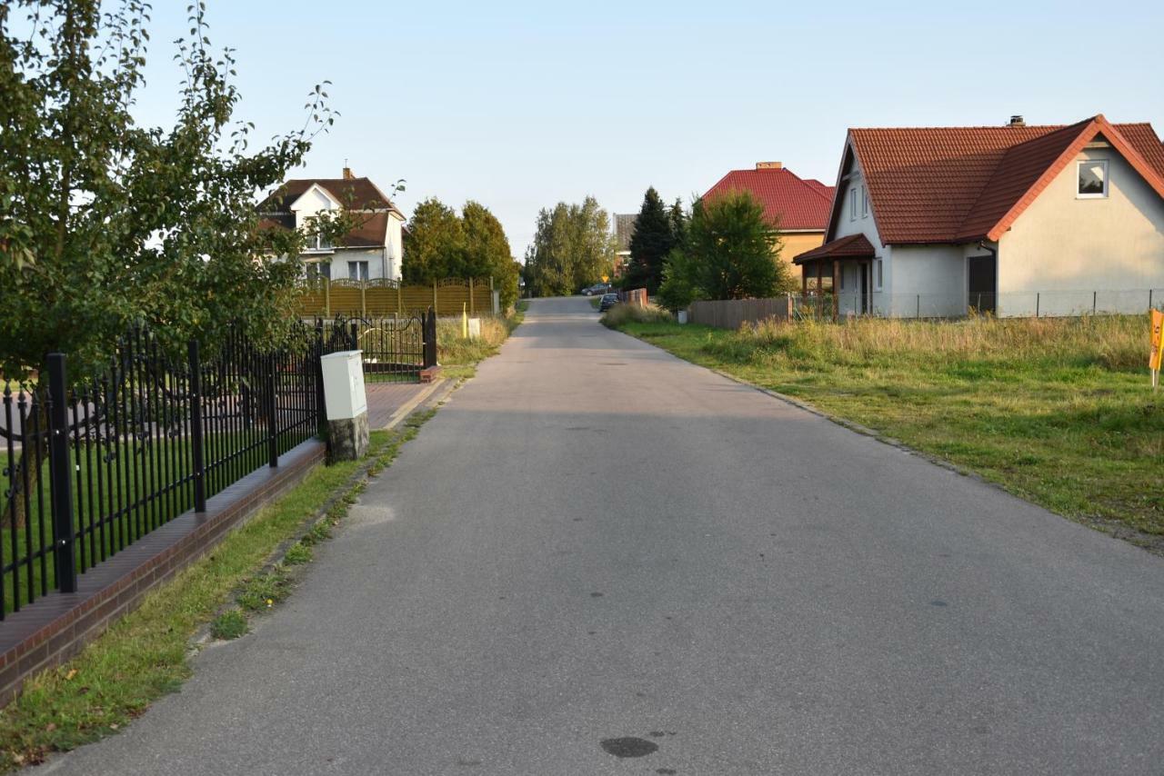 Hotel Gosciniec Klejnot Borowo Esterno foto